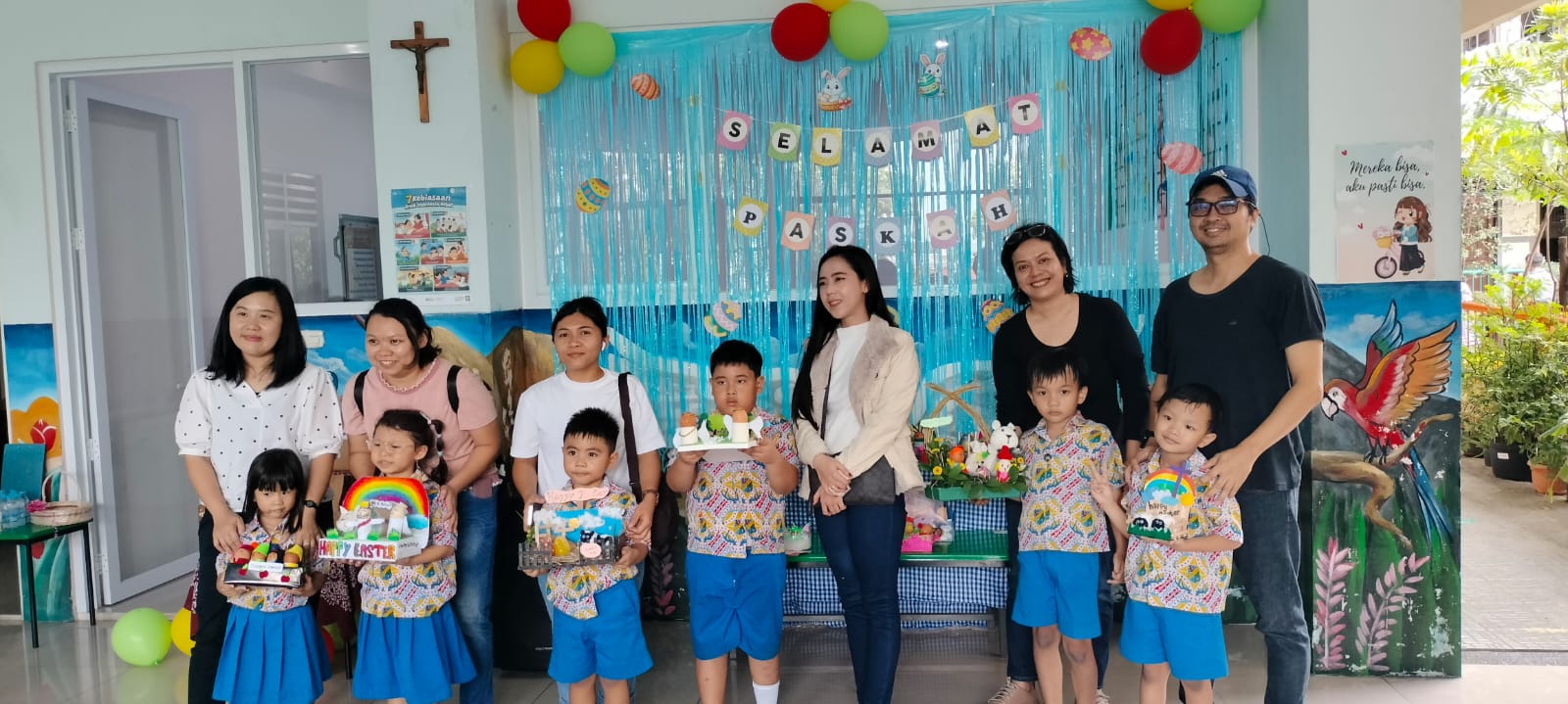 PEMENANG MENGHIAS TELUR (PERAYAAN PASKAH)