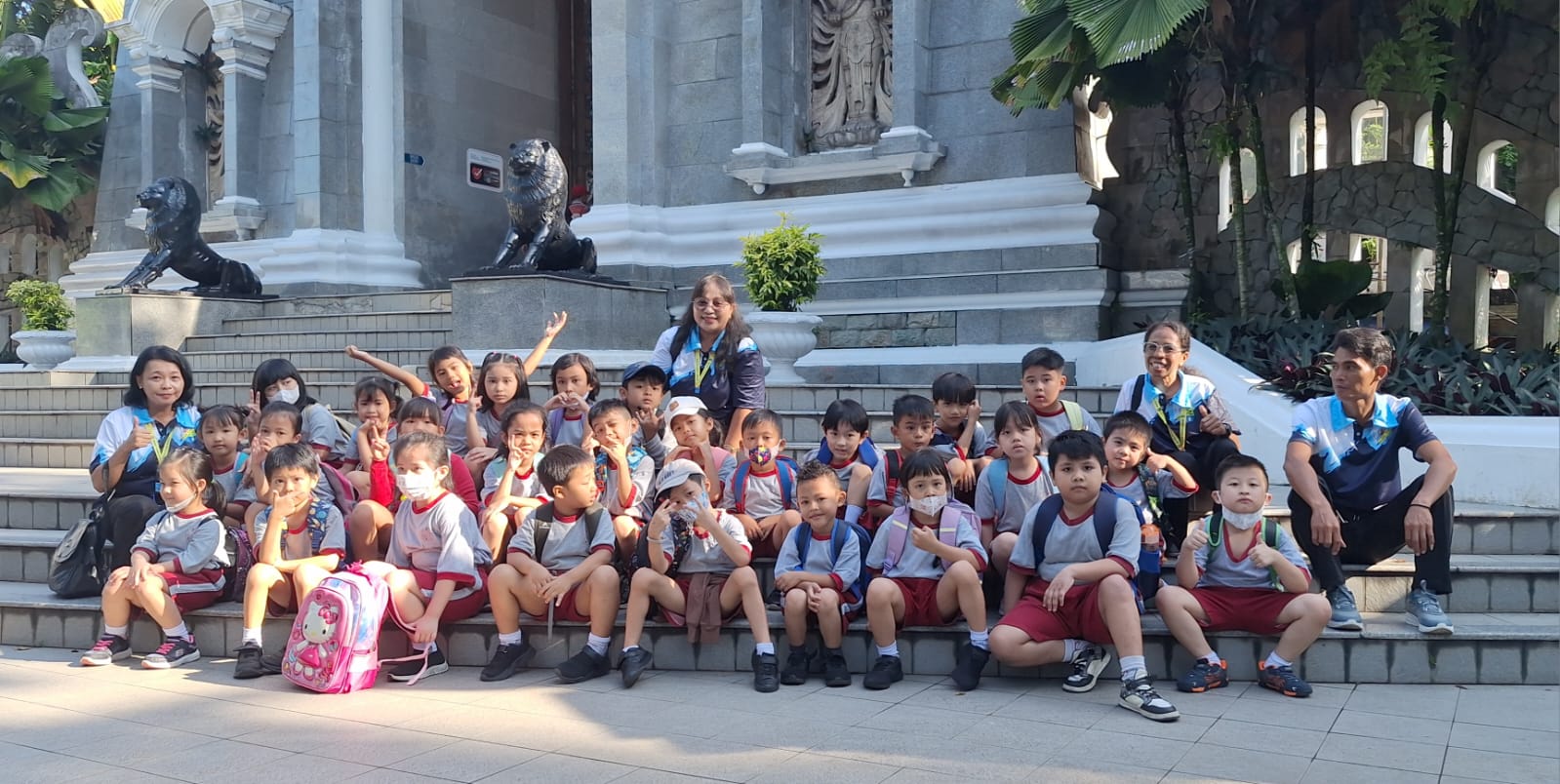 Berkunjung ke Kebun Raya Bogor dan Museum Zoologi
